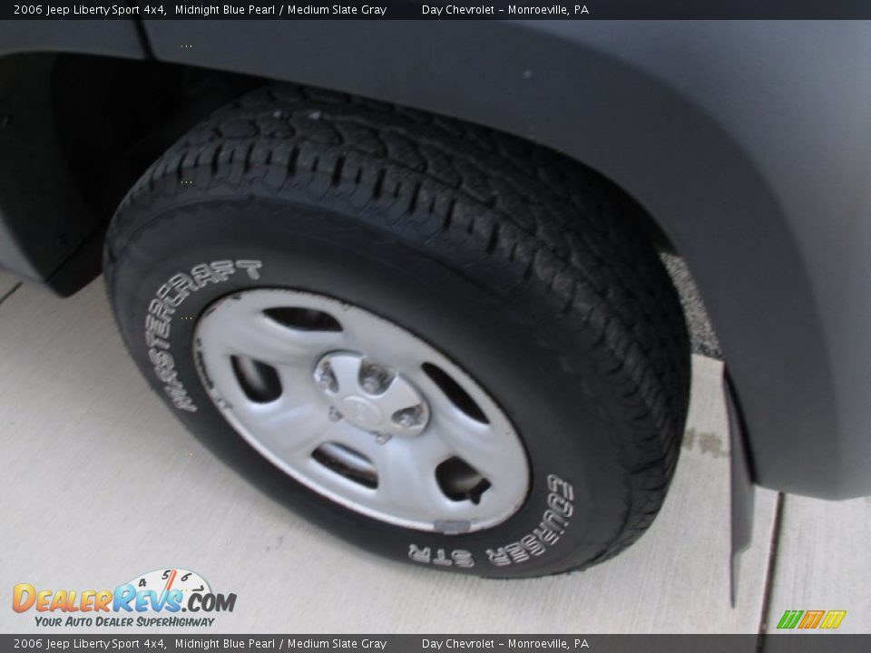 2006 Jeep Liberty Sport 4x4 Midnight Blue Pearl / Medium Slate Gray Photo #10
