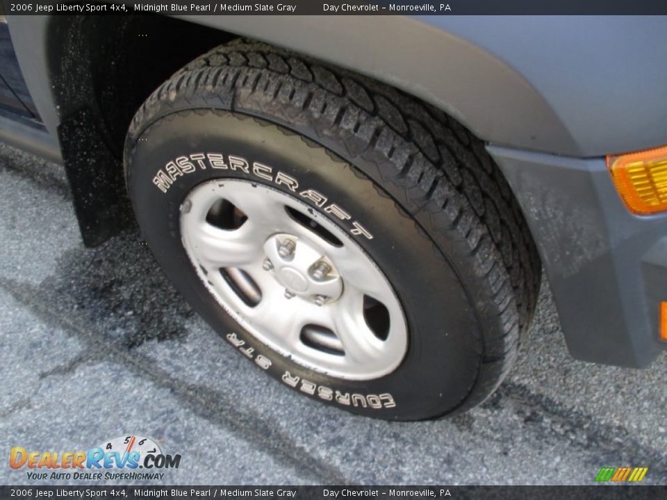 2006 Jeep Liberty Sport 4x4 Midnight Blue Pearl / Medium Slate Gray Photo #17