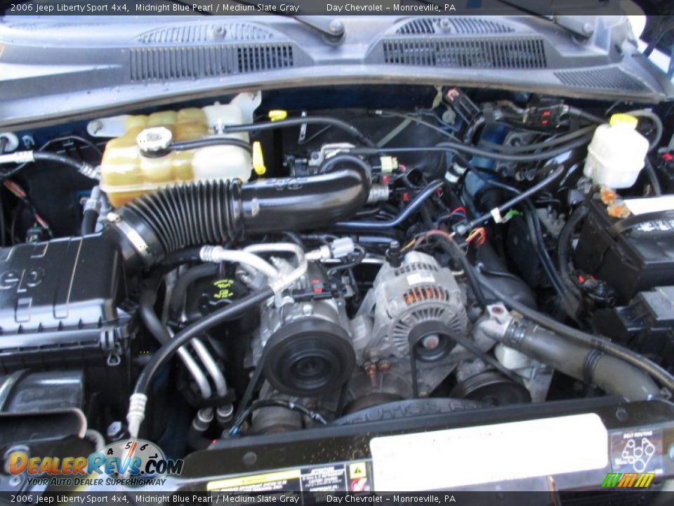 2006 Jeep Liberty Sport 4x4 Midnight Blue Pearl / Medium Slate Gray Photo #21