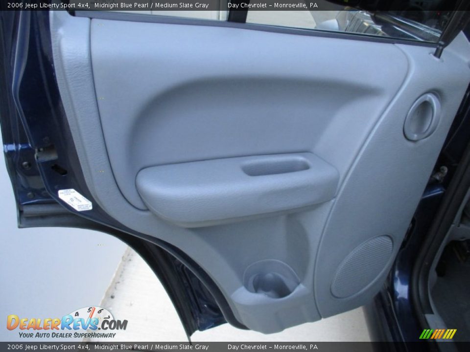 2006 Jeep Liberty Sport 4x4 Midnight Blue Pearl / Medium Slate Gray Photo #24
