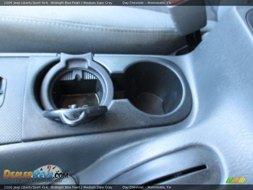 2006 Jeep Liberty Sport 4x4 Midnight Blue Pearl / Medium Slate Gray Photo #29