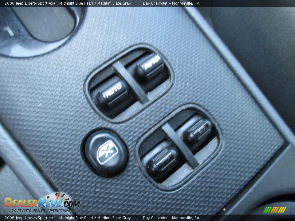 2006 Jeep Liberty Sport 4x4 Midnight Blue Pearl / Medium Slate Gray Photo #30