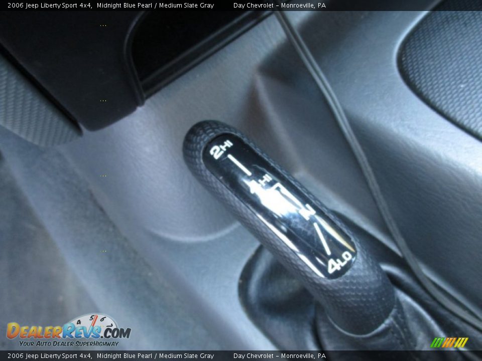 2006 Jeep Liberty Sport 4x4 Midnight Blue Pearl / Medium Slate Gray Photo #32