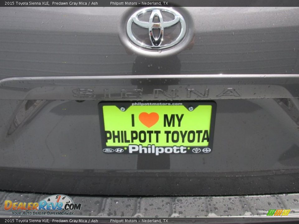 2015 Toyota Sienna XLE Predawn Gray Mica / Ash Photo #14