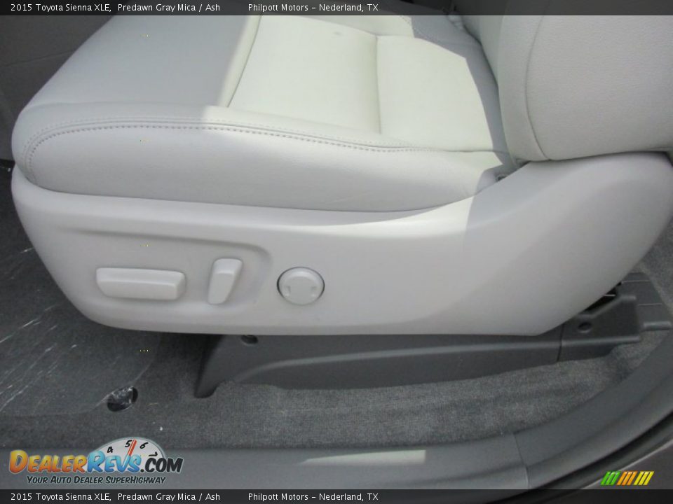 2015 Toyota Sienna XLE Predawn Gray Mica / Ash Photo #22