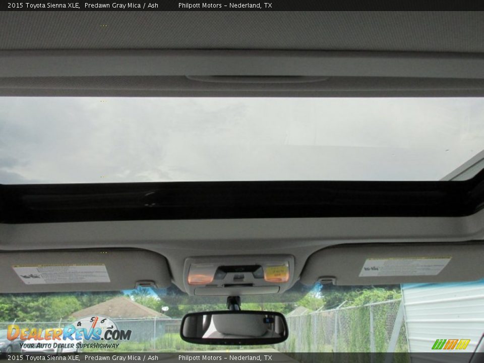 2015 Toyota Sienna XLE Predawn Gray Mica / Ash Photo #24