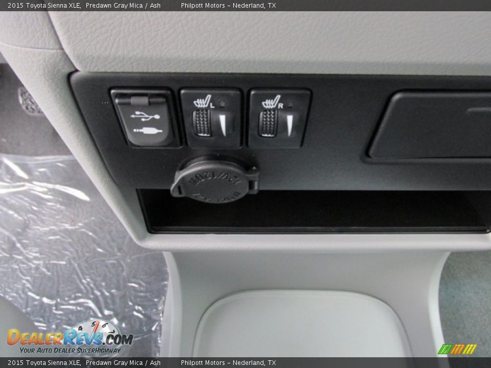 2015 Toyota Sienna XLE Predawn Gray Mica / Ash Photo #30