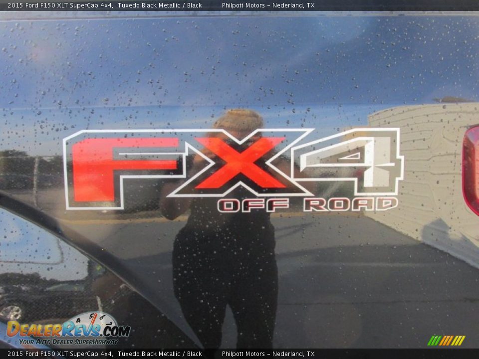 2015 Ford F150 XLT SuperCab 4x4 Tuxedo Black Metallic / Black Photo #17