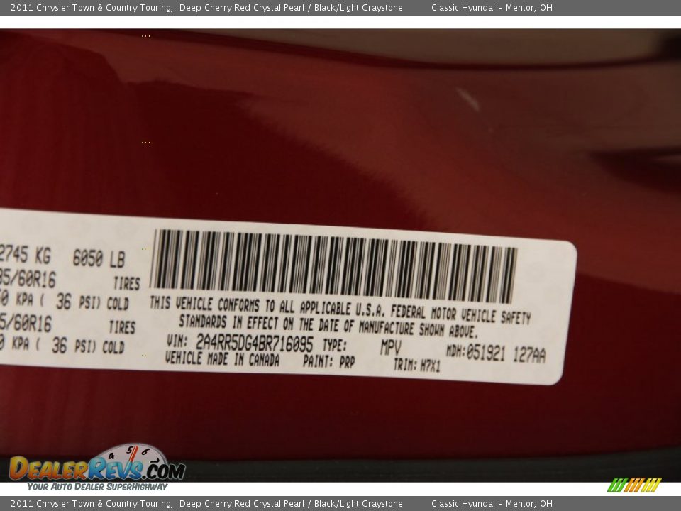 2011 Chrysler Town & Country Touring Deep Cherry Red Crystal Pearl / Black/Light Graystone Photo #16