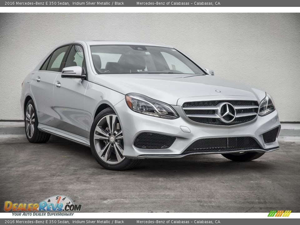 Front 3/4 View of 2016 Mercedes-Benz E 350 Sedan Photo #11