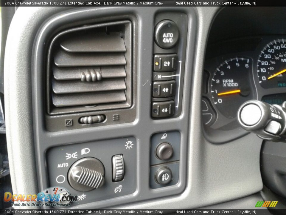 2004 Chevrolet Silverado 1500 Z71 Extended Cab 4x4 Dark Gray Metallic / Medium Gray Photo #19