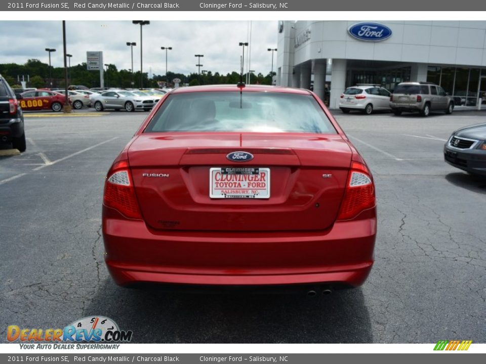 2011 Ford Fusion SE Red Candy Metallic / Charcoal Black Photo #4