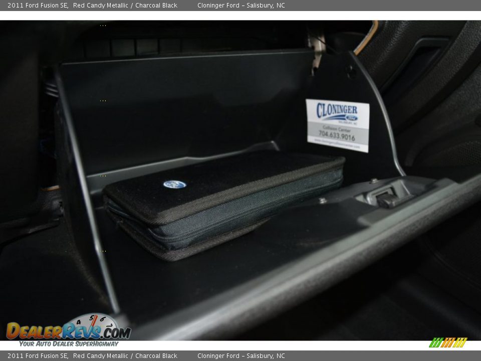 2011 Ford Fusion SE Red Candy Metallic / Charcoal Black Photo #26
