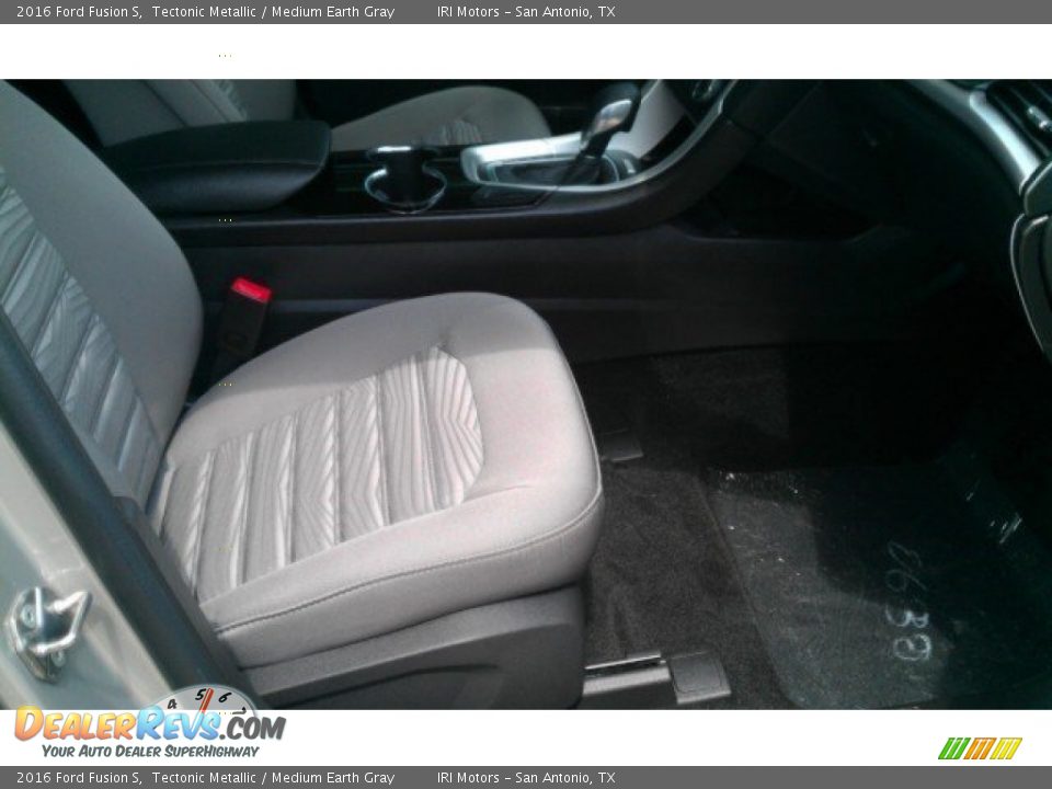 2016 Ford Fusion S Tectonic Metallic / Medium Earth Gray Photo #17