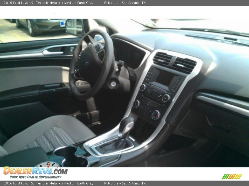 2016 Ford Fusion S Tectonic Metallic / Medium Earth Gray Photo #19