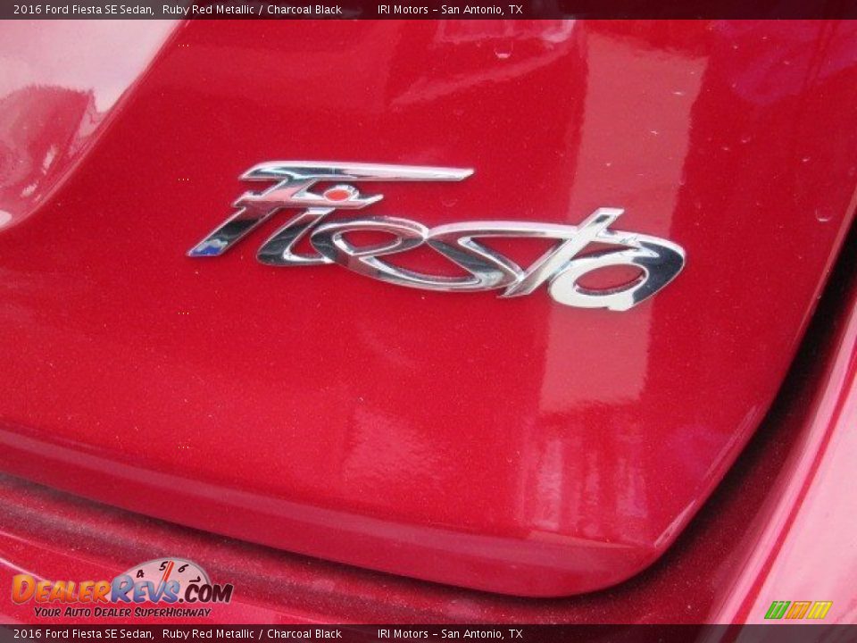 2016 Ford Fiesta SE Sedan Ruby Red Metallic / Charcoal Black Photo #11