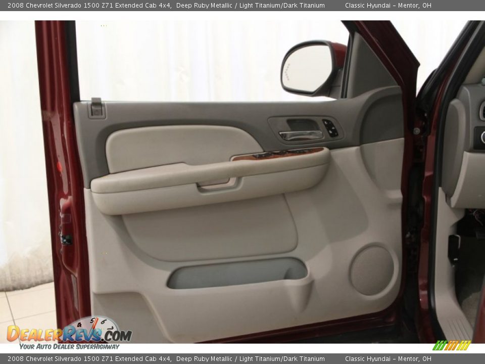 2008 Chevrolet Silverado 1500 Z71 Extended Cab 4x4 Deep Ruby Metallic / Light Titanium/Dark Titanium Photo #4