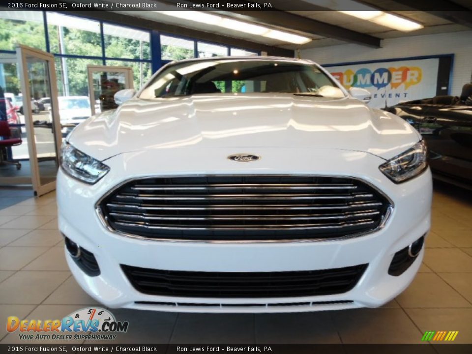 2016 Ford Fusion SE Oxford White / Charcoal Black Photo #2