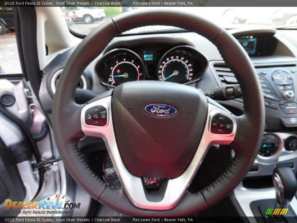 2016 Ford Fiesta SE Sedan Steering Wheel Photo #16