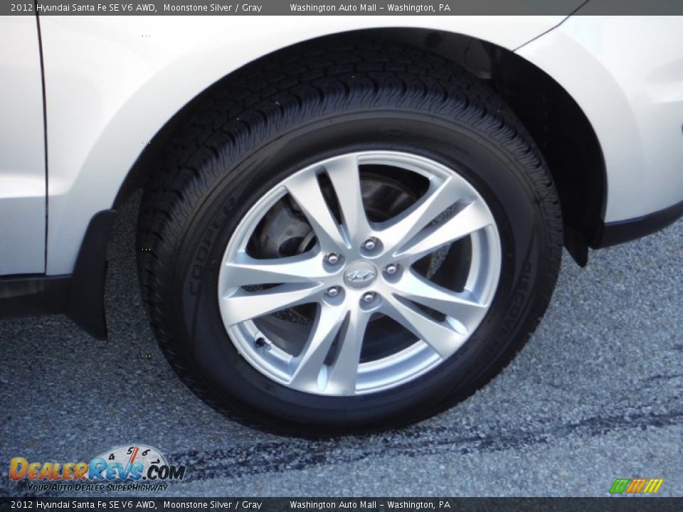 2012 Hyundai Santa Fe SE V6 AWD Moonstone Silver / Gray Photo #3
