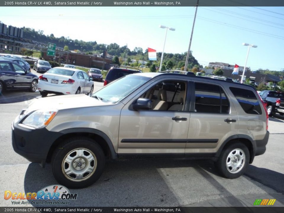 2005 Honda CR-V LX 4WD Sahara Sand Metallic / Ivory Photo #4