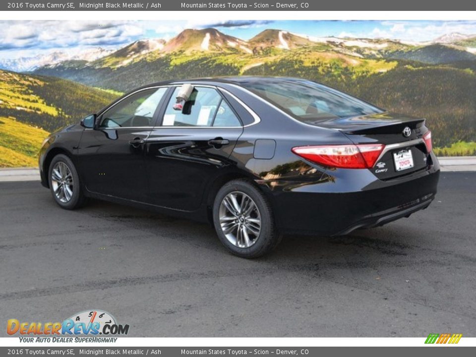 2016 Toyota Camry SE Midnight Black Metallic / Ash Photo #3