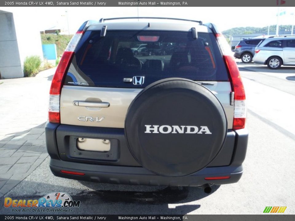 2005 Honda CR-V LX 4WD Sahara Sand Metallic / Ivory Photo #6