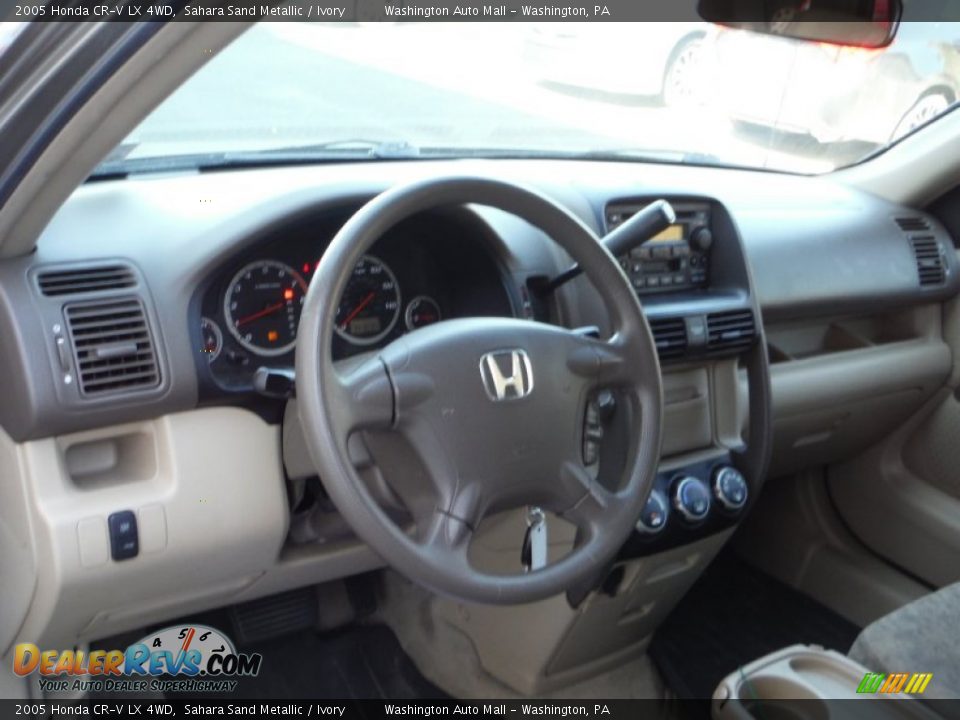 2005 Honda CR-V LX 4WD Sahara Sand Metallic / Ivory Photo #11