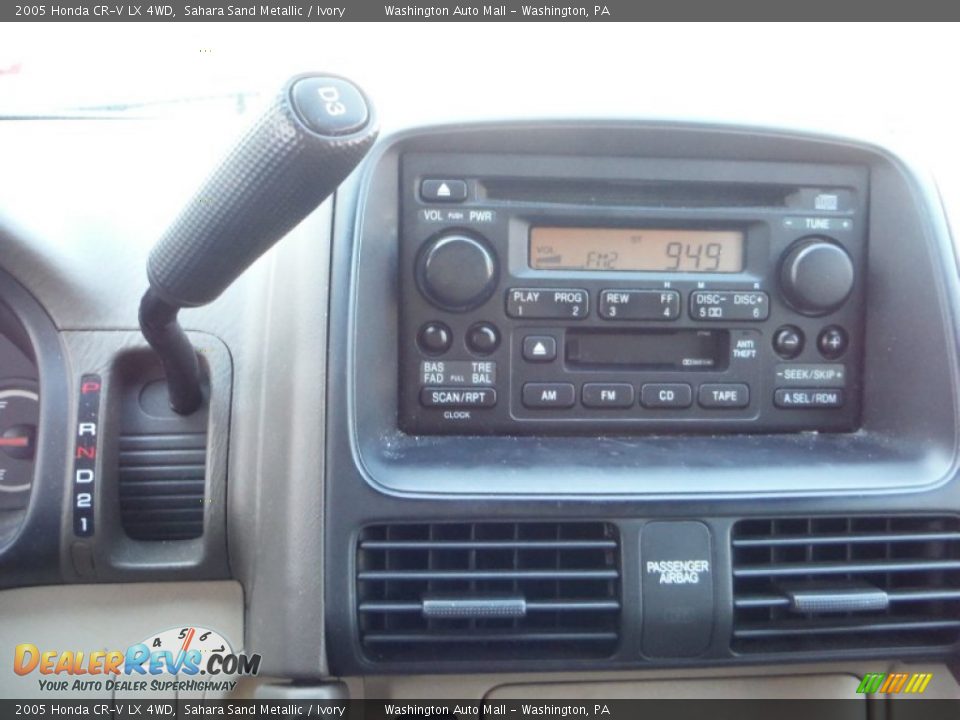 2005 Honda CR-V LX 4WD Sahara Sand Metallic / Ivory Photo #12