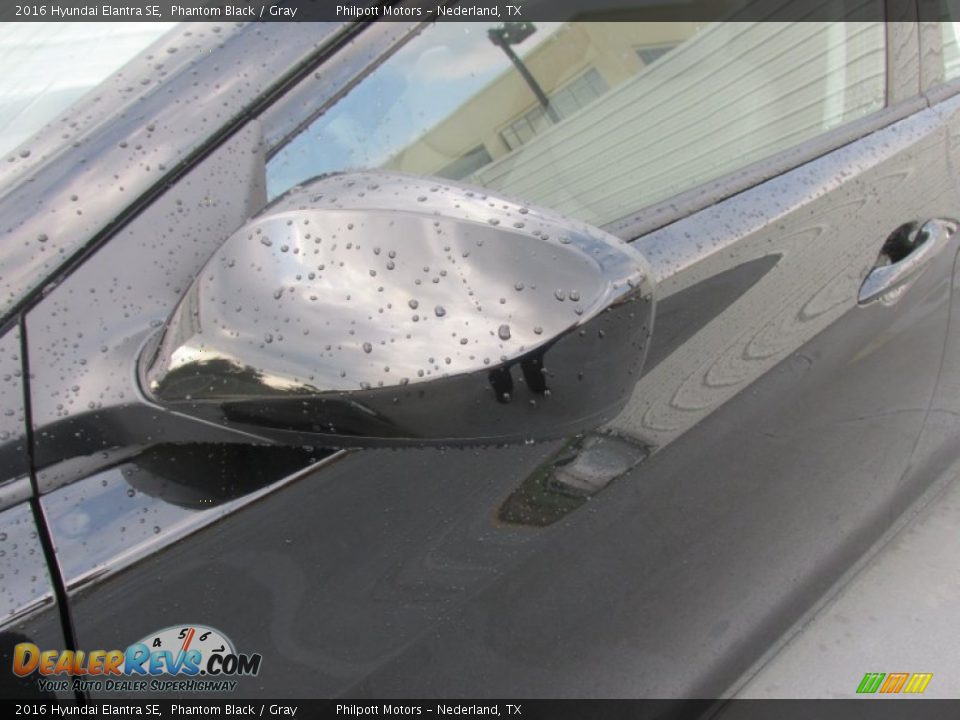 2016 Hyundai Elantra SE Phantom Black / Gray Photo #12