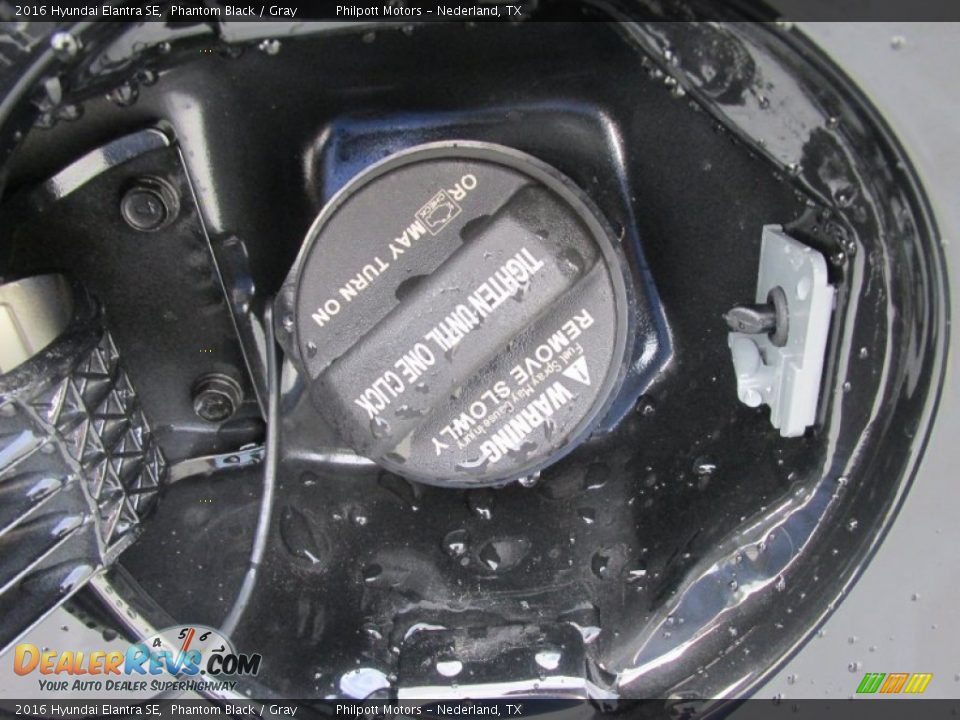 2016 Hyundai Elantra SE Phantom Black / Gray Photo #13