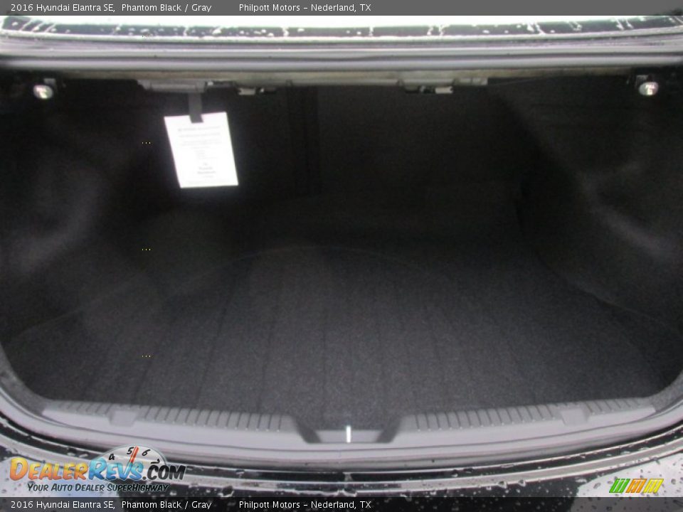 2016 Hyundai Elantra SE Phantom Black / Gray Photo #15