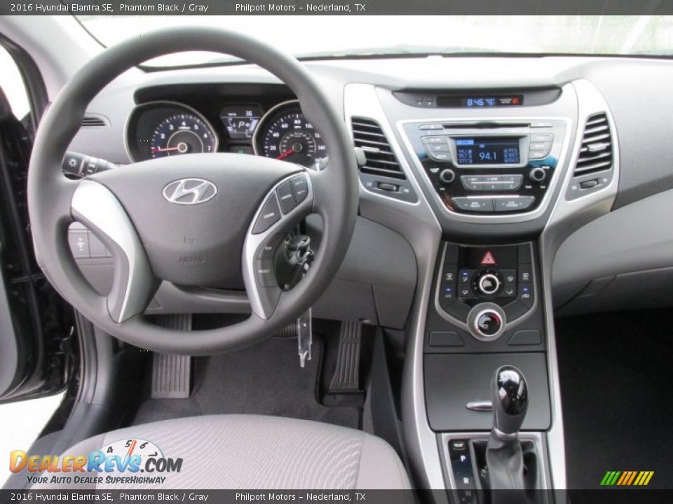 2016 Hyundai Elantra SE Phantom Black / Gray Photo #23