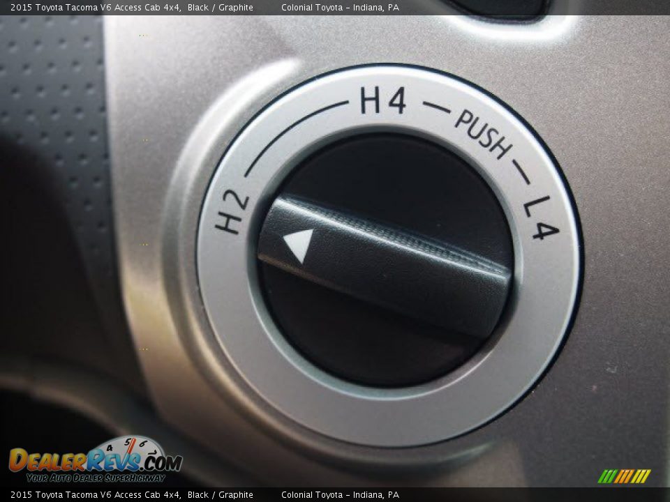 Controls of 2015 Toyota Tacoma V6 Access Cab 4x4 Photo #9