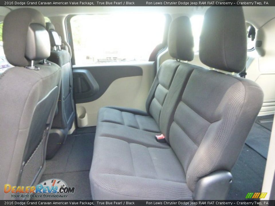 2016 Dodge Grand Caravan American Value Package True Blue Pearl / Black Photo #4
