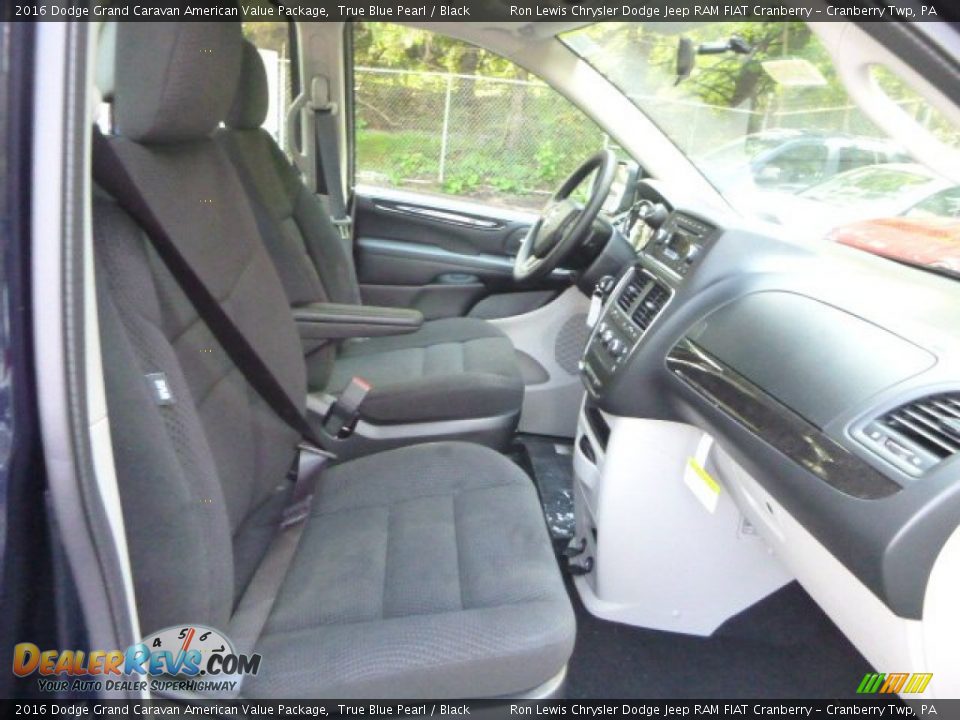 2016 Dodge Grand Caravan American Value Package True Blue Pearl / Black Photo #9