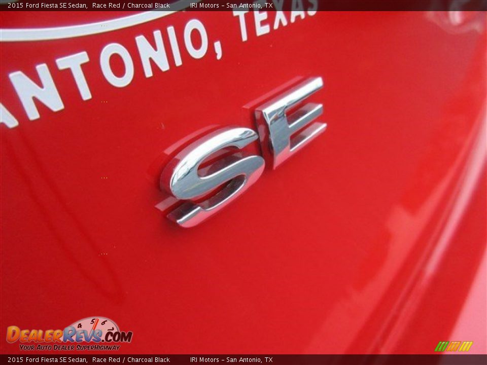 2015 Ford Fiesta SE Sedan Race Red / Charcoal Black Photo #4