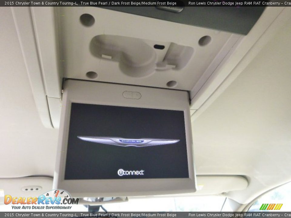 2015 Chrysler Town & Country Touring-L True Blue Pearl / Dark Frost Beige/Medium Frost Beige Photo #5