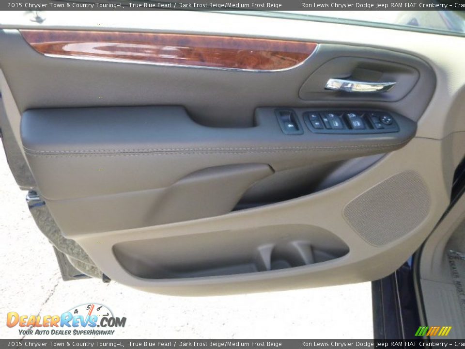 2015 Chrysler Town & Country Touring-L True Blue Pearl / Dark Frost Beige/Medium Frost Beige Photo #13