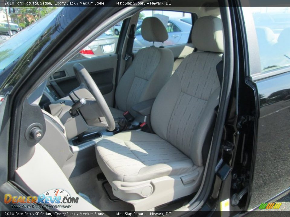 2010 Ford Focus SE Sedan Ebony Black / Medium Stone Photo #14