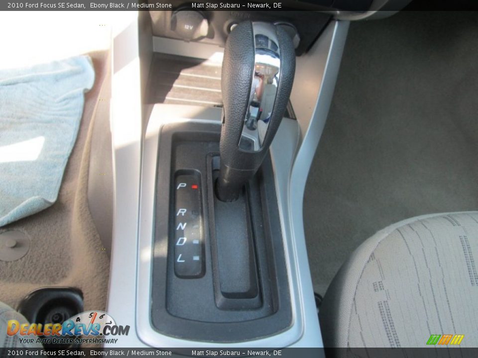 2010 Ford Focus SE Sedan Ebony Black / Medium Stone Photo #25