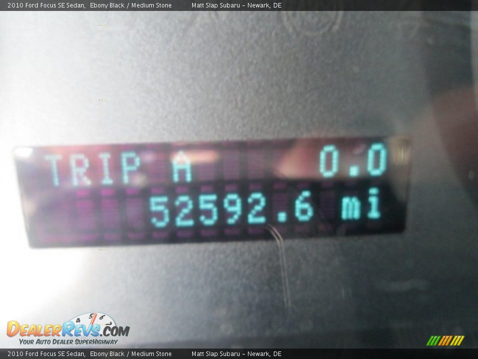 2010 Ford Focus SE Sedan Ebony Black / Medium Stone Photo #27