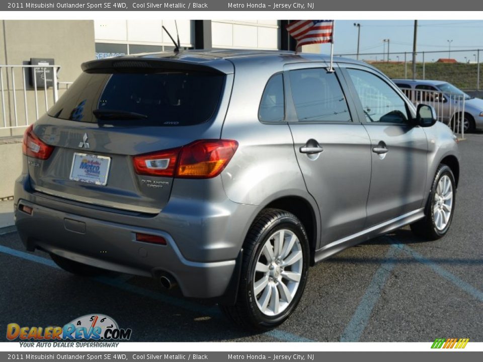 2011 Mitsubishi Outlander Sport SE 4WD Cool Silver Metallic / Black Photo #3