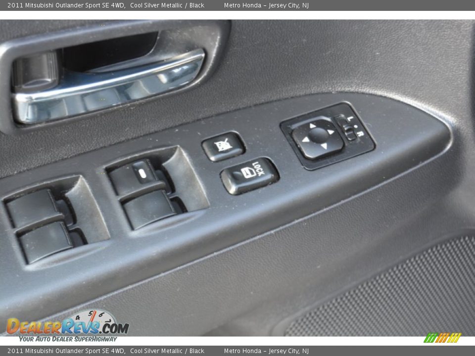2011 Mitsubishi Outlander Sport SE 4WD Cool Silver Metallic / Black Photo #10
