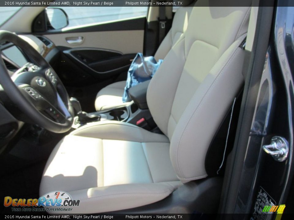Front Seat of 2016 Hyundai Santa Fe Limited AWD Photo #24