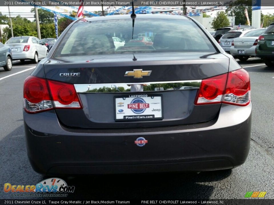 2011 Chevrolet Cruze LS Taupe Gray Metallic / Jet Black/Medium Titanium Photo #7