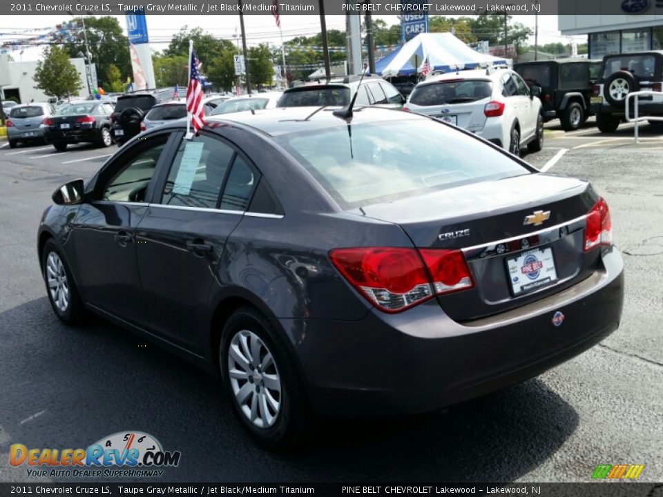 2011 Chevrolet Cruze LS Taupe Gray Metallic / Jet Black/Medium Titanium Photo #8