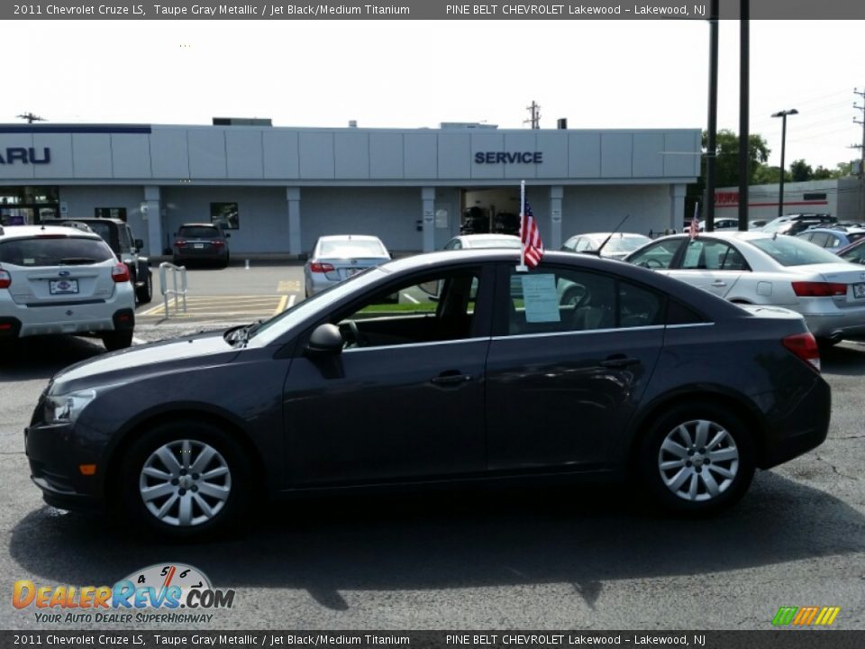 2011 Chevrolet Cruze LS Taupe Gray Metallic / Jet Black/Medium Titanium Photo #10