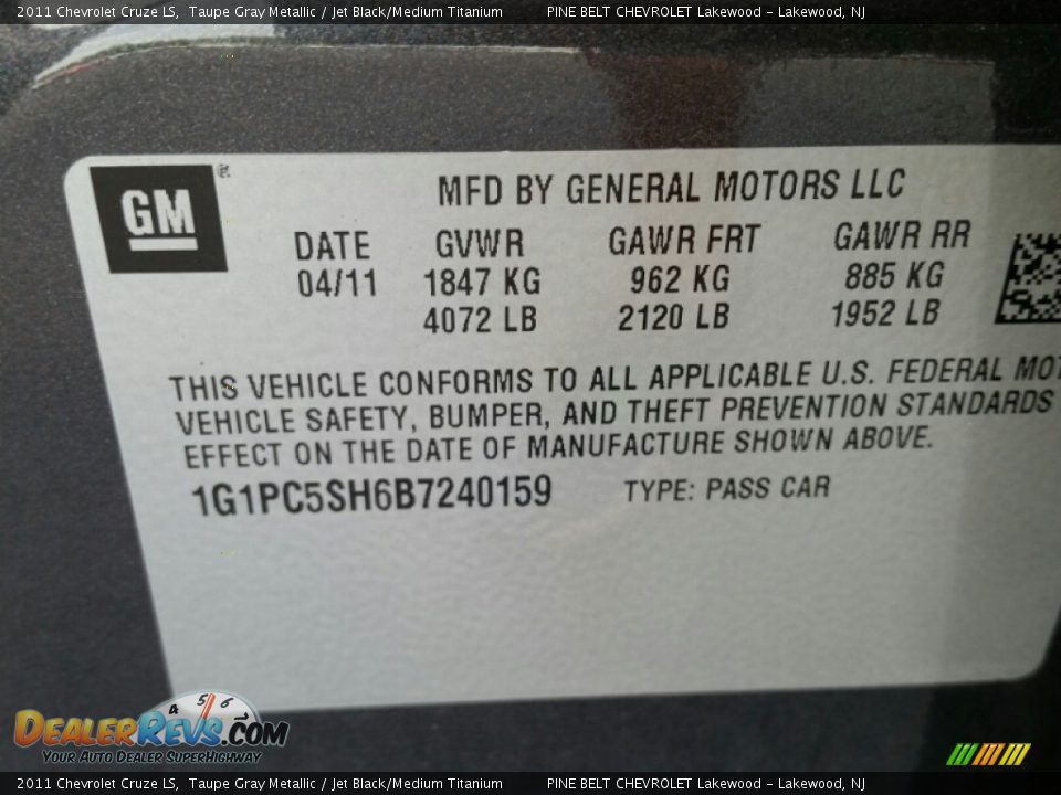 2011 Chevrolet Cruze LS Taupe Gray Metallic / Jet Black/Medium Titanium Photo #17