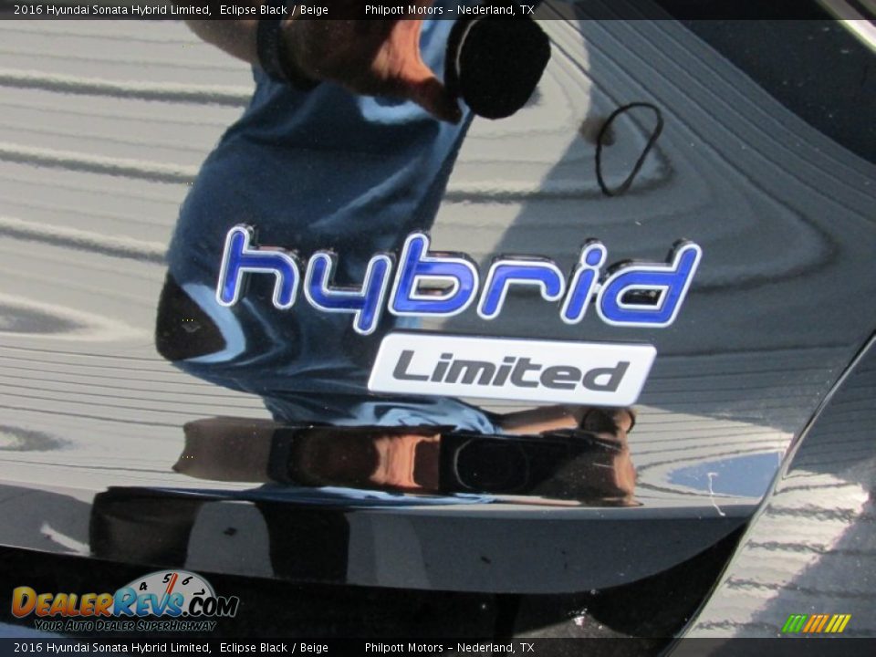 2016 Hyundai Sonata Hybrid Limited Eclipse Black / Beige Photo #15